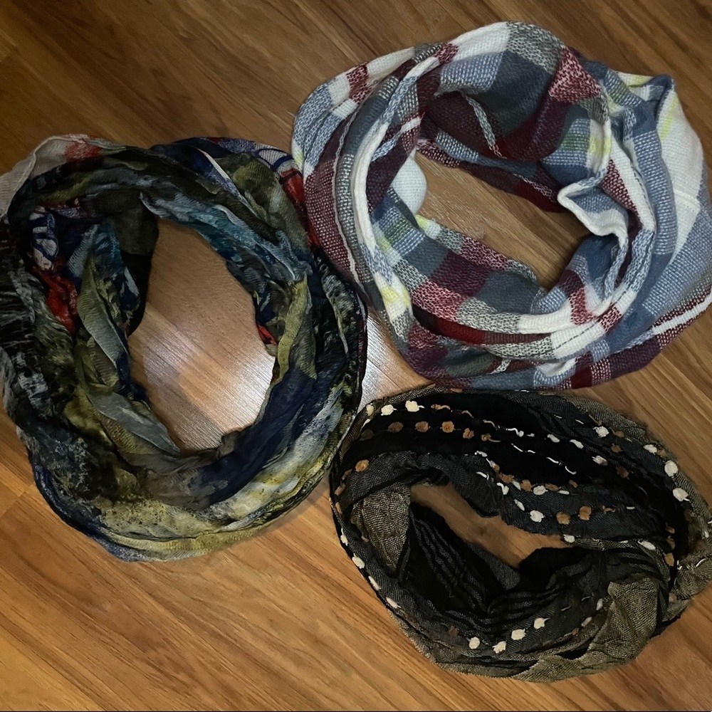 Scarfs